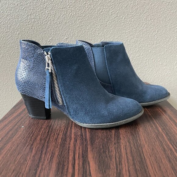 Vionic Anne Suede Snake Navy Blue Ankle Booties Boots Size 6.5 - Picture 1 of 9